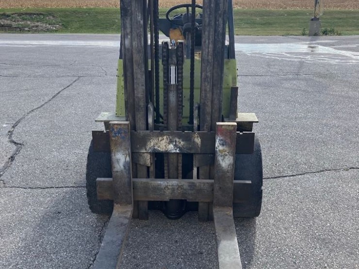 1993-clark-gpx30-forklift-(np6209,-unit-3012)-image-2