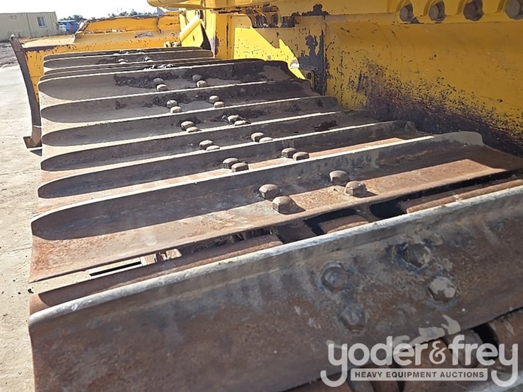 2018-komatsu-d61pxi-24-image-9