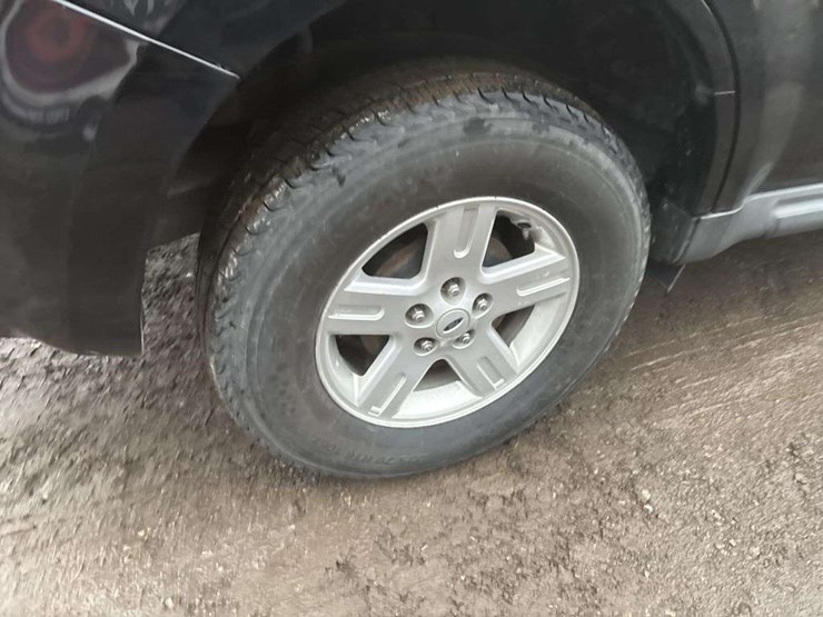 2009-ford-escape-hybrid-image-10