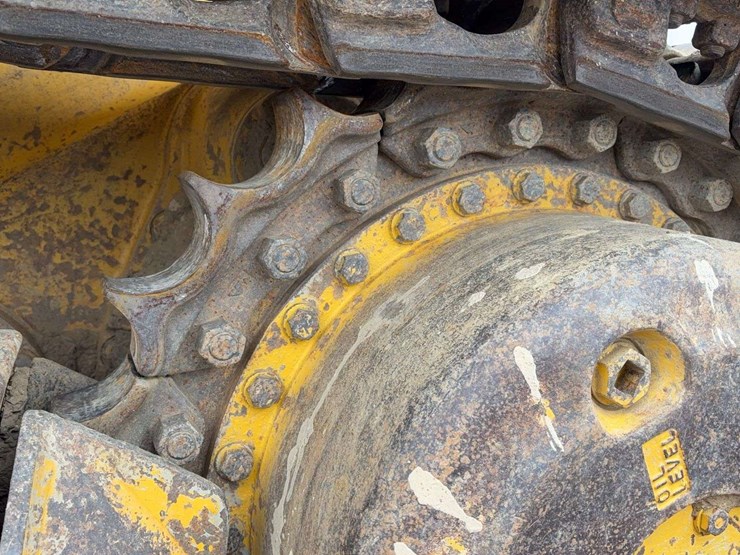 2002-komatsu-d65ex-image-9