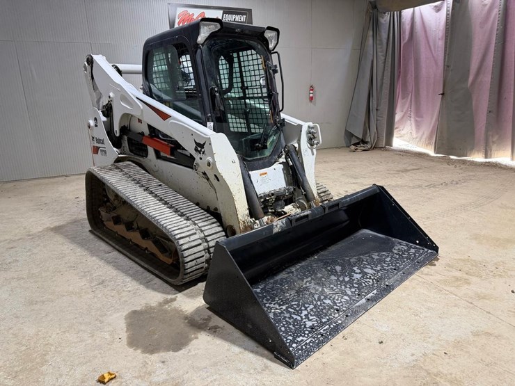 2022-bobcat-t770-image-7