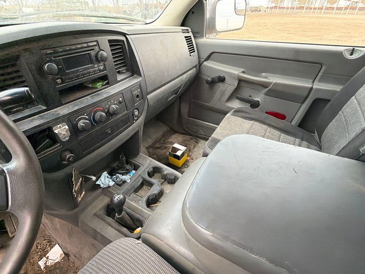 2008-dodge-3500-image-32