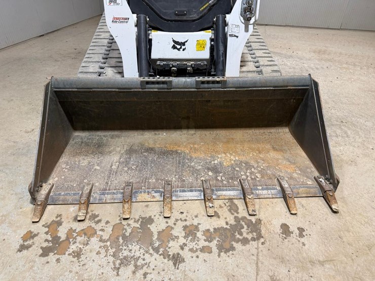 2023-bobcat-t770-image-9