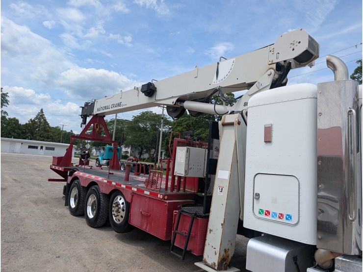 peterbilt-365-image-8