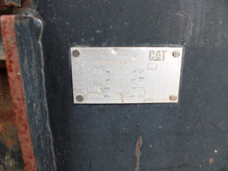 caterpillar-80-image-7