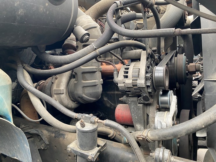 international-4700-image-53