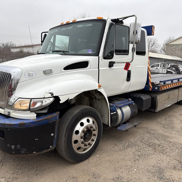 2017 INTERNATIONAL 4300 SBA