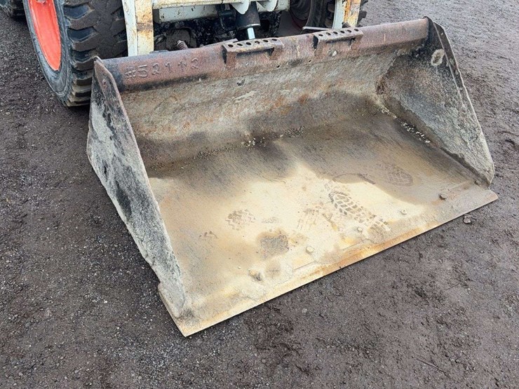 2007-bobcat-s130-image-16