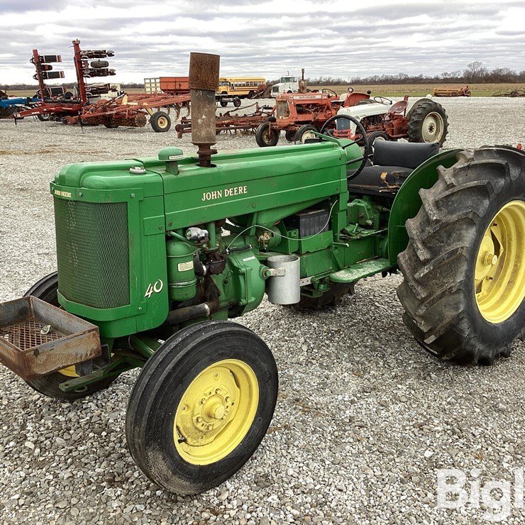 JOHN DEERE 40
