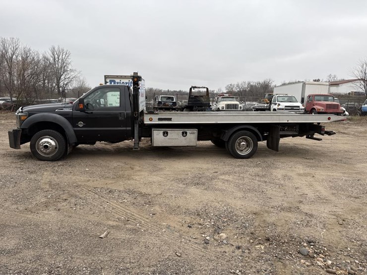ford-f550-xlt-image-2