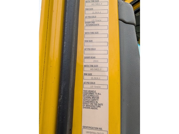 2020-kenworth-t680-image-27