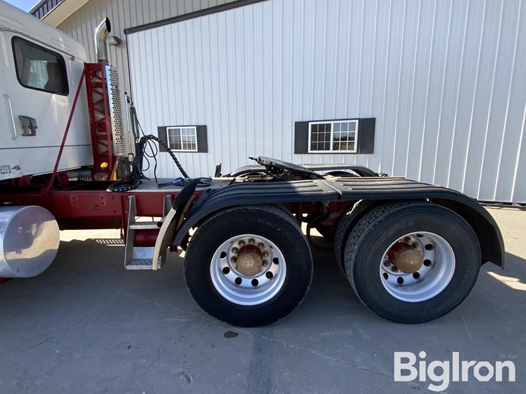 kenworth-t800b-image-9