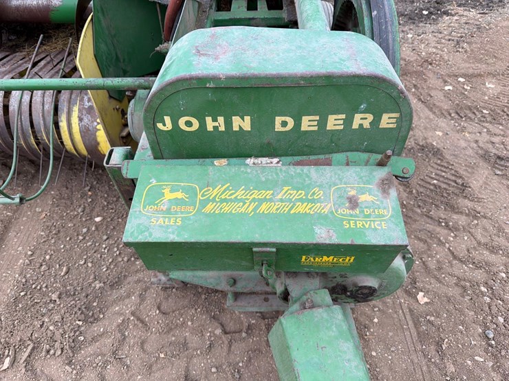 john-deere-24t-image-7