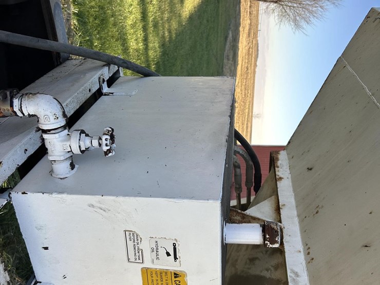 1986-international-f2375-image-13