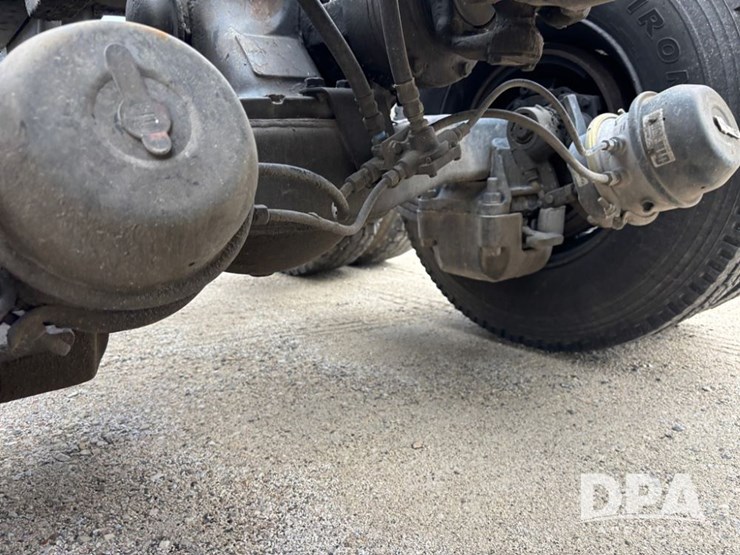 mack-r686st-image-51