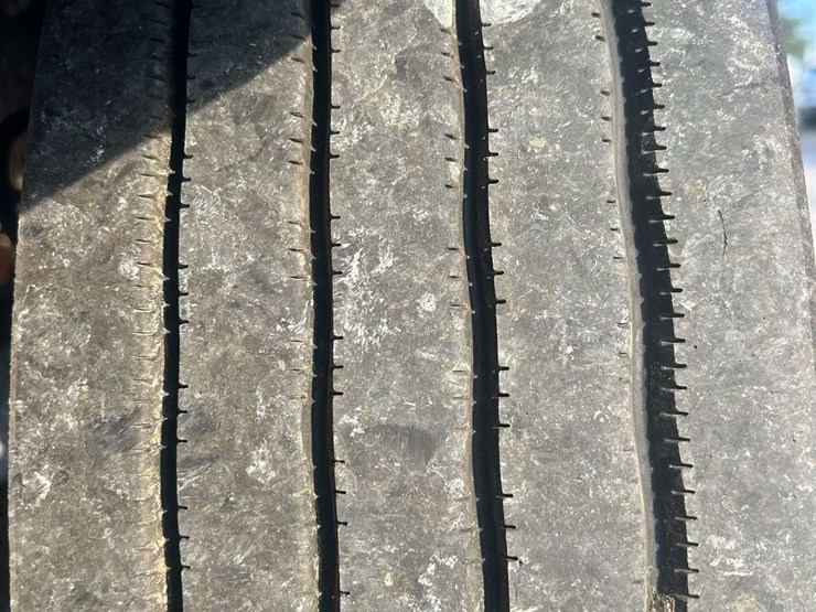 2006-workhorse-w42-image-10