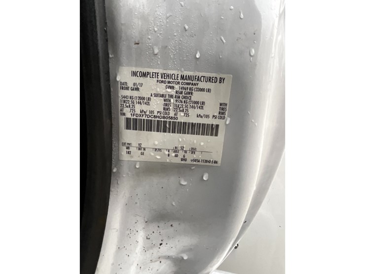 2017-ford-f750-image-27