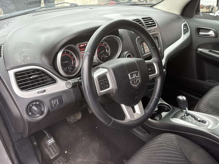 2016-dodge-journey-image-23