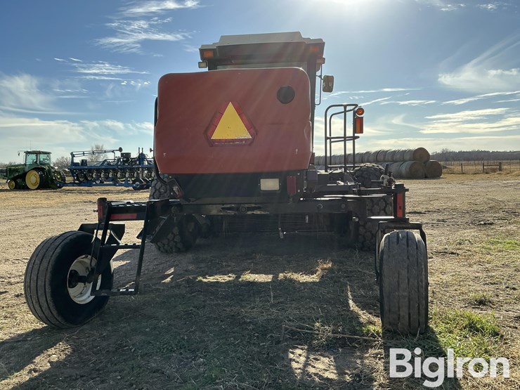 hesston-9260-image-6