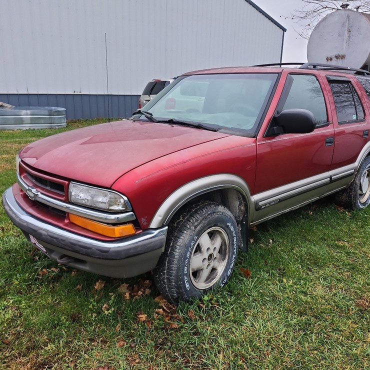 CHEVROLET BLAZER