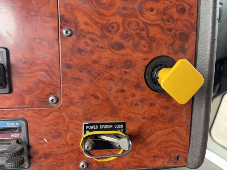 1996-international-5000-image-40