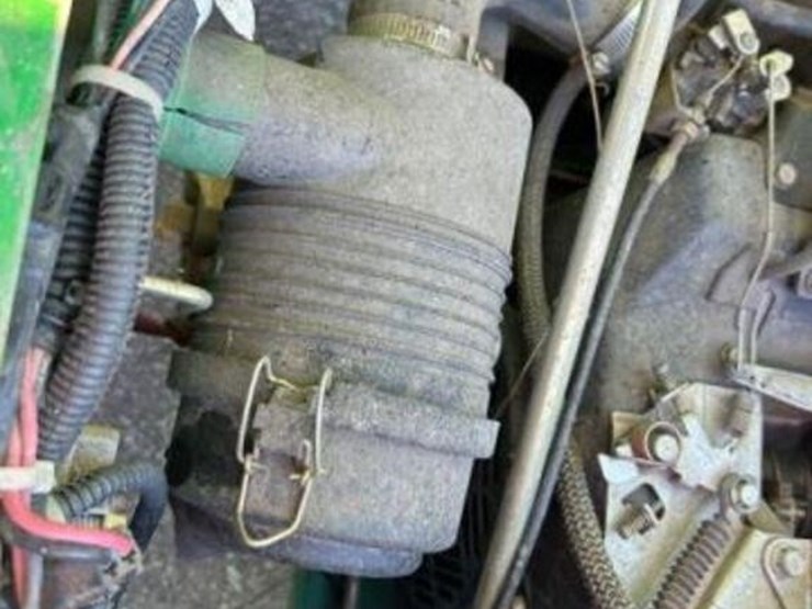 john-deere-gator-image-25