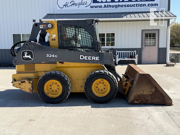 deere-324g-image-2