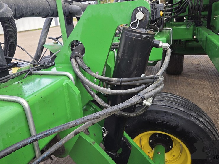 john-deere-db44-image-19