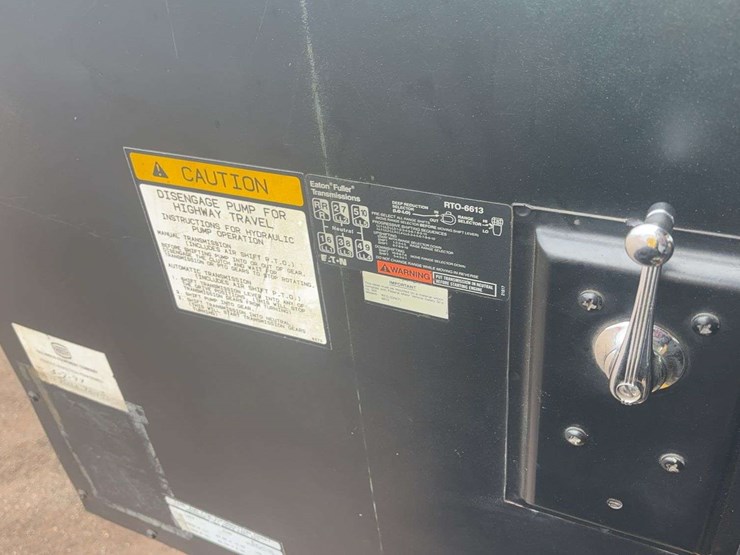 1996-grove-tms250c-image-64