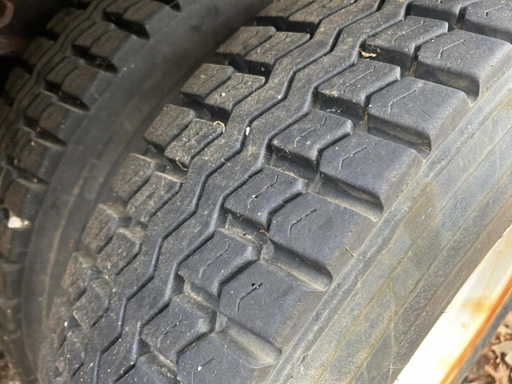 international-4700-image-62