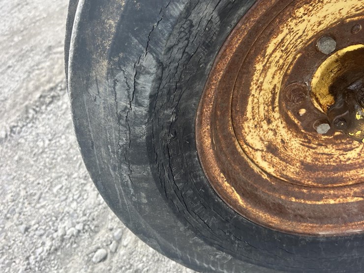 john-deere-730-image-16