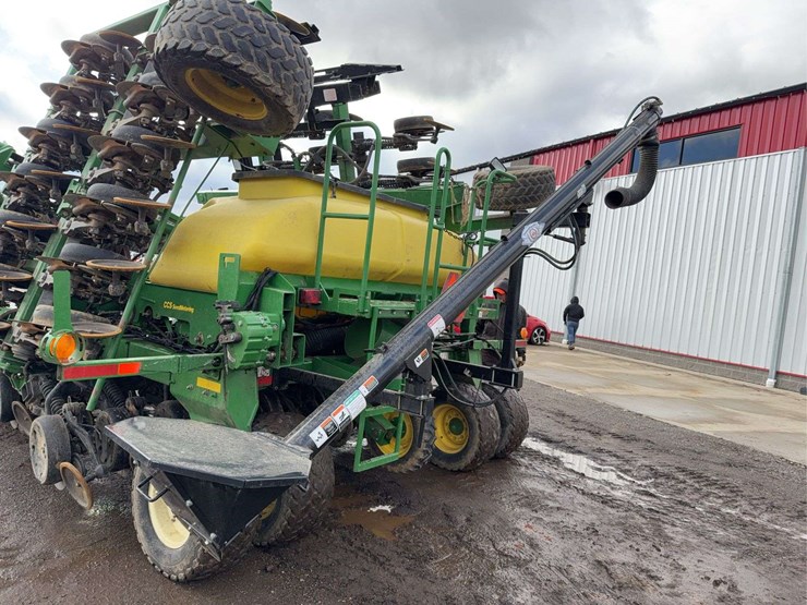 2011-john-deere-1990-image-53