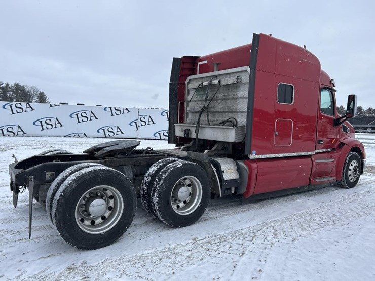 2017-peterbilt-579-image-5