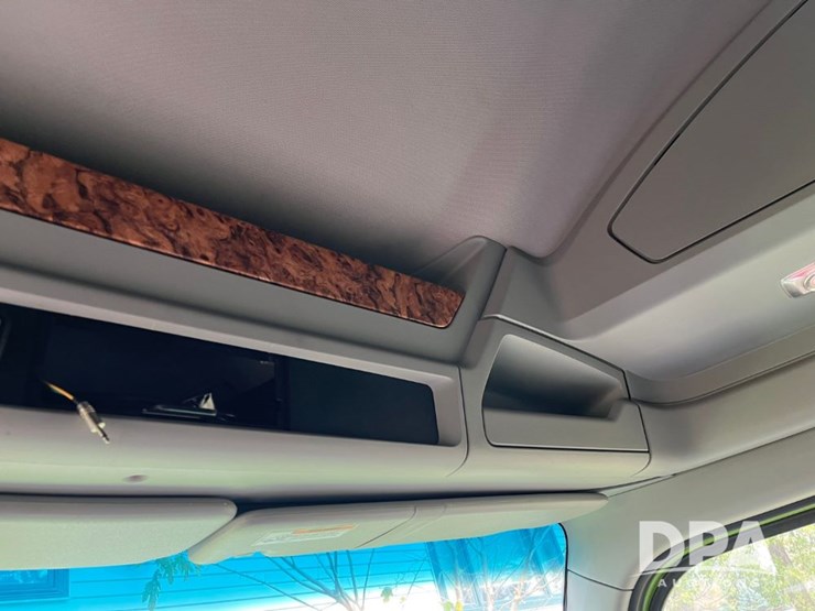 kenworth-t680-image-60