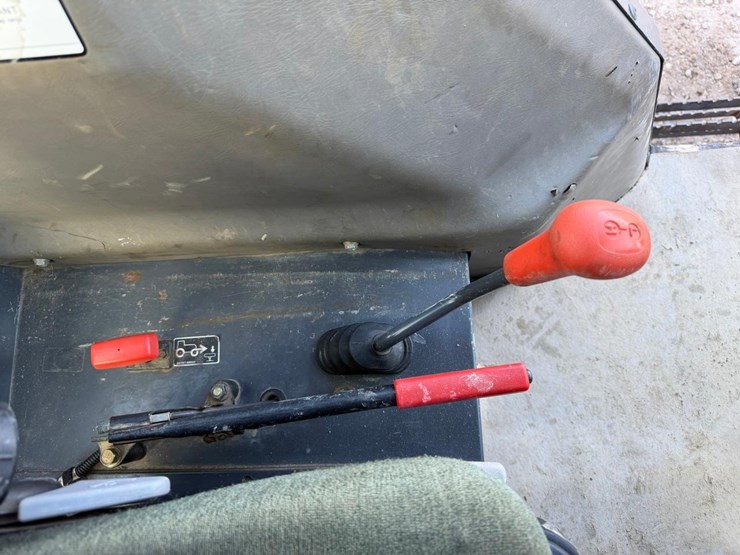 kubota-m108s-image-34