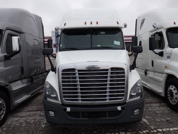 freightliner-cascadia-125-image-2