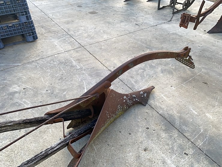 j.-f.-leury-&-sons-walking-plow-image-6