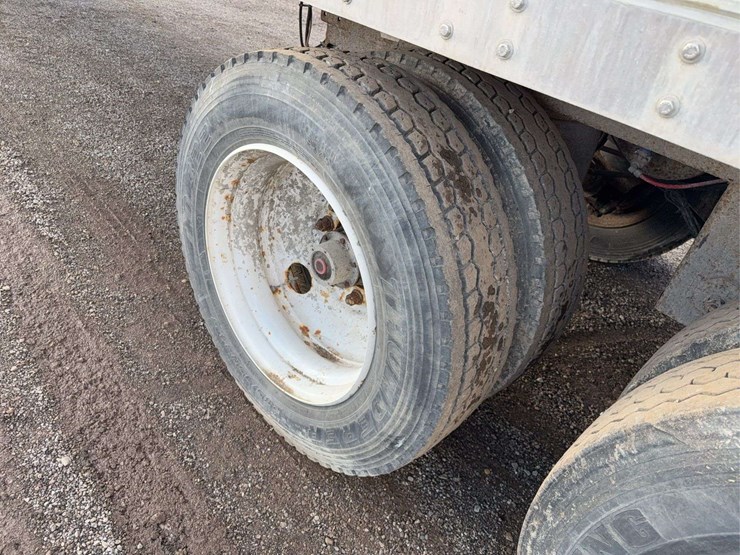 2005-great-dane-48-image-6