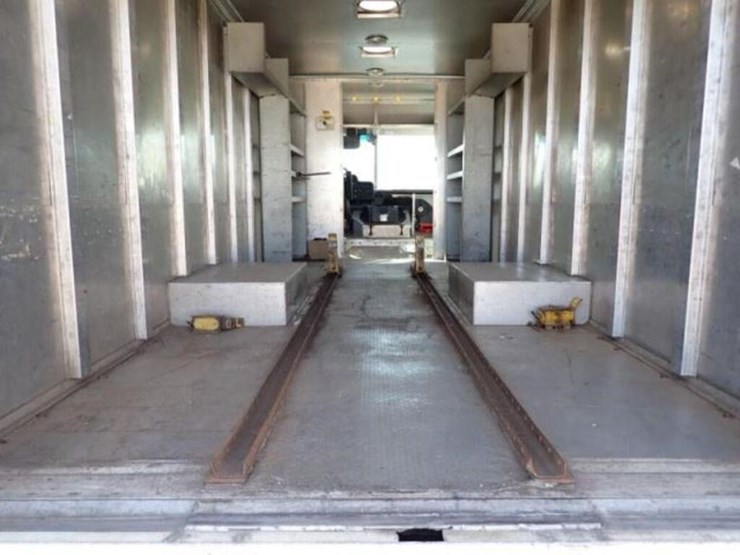 2013-freightliner-mt55-image-48