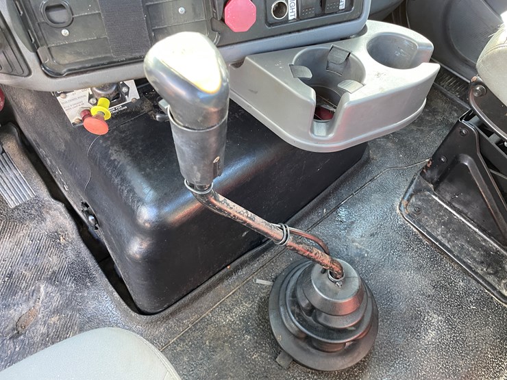 international-8600-image-37