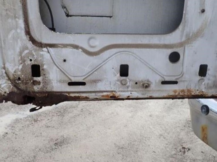 2010-ford-e350-xlt-image-58