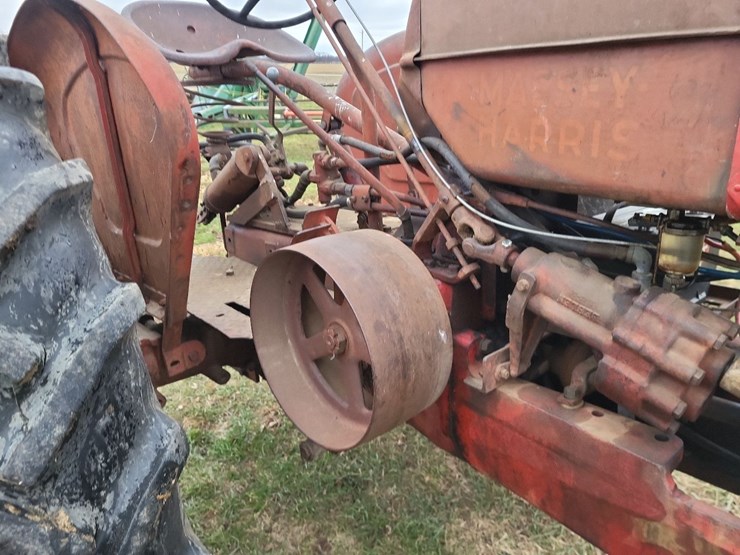 massey-ferguson-44-image-25