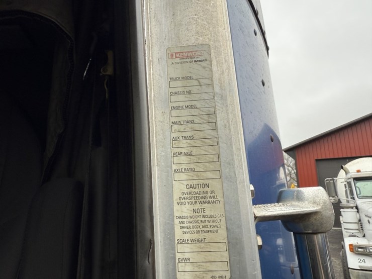 2003-kenworth-t800-image-76