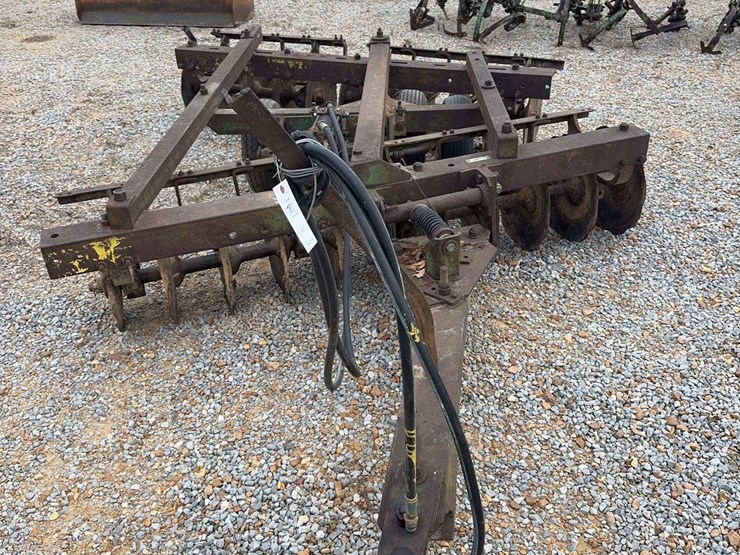 john-deere-8-image-2