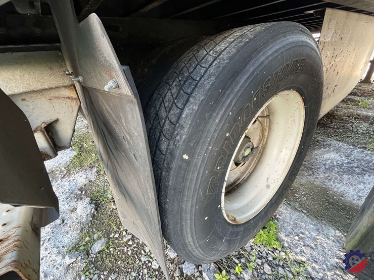 2017-stoughton-trailer-image-15