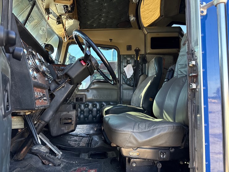 kenworth-w900-image-29