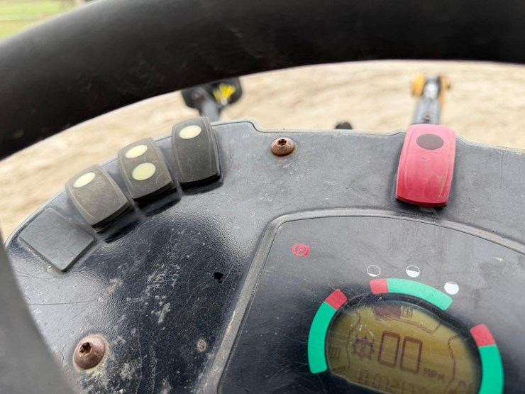 2015-caterpillar-908h2-image-25