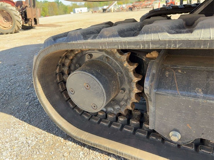 2022-kubota-kx040-4-image-12