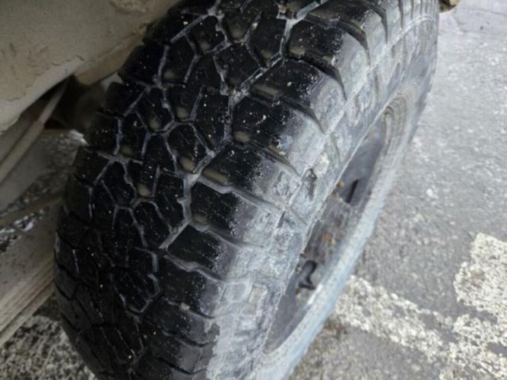 2007-chevrolet-2500-image-13