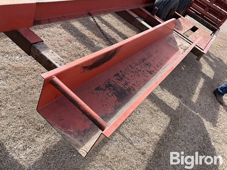 1993-donahue-t/a-swather-trailer-image-17